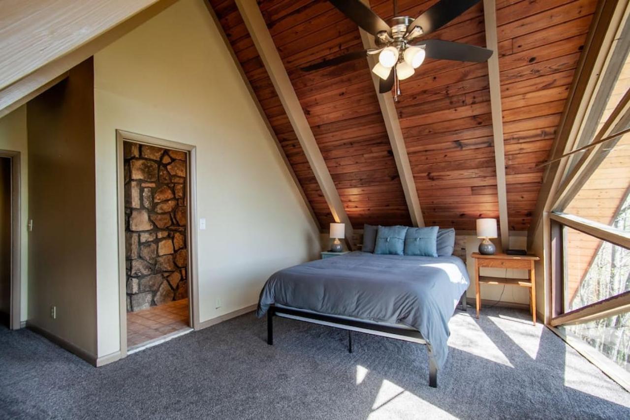 Bear View Chalet With Hot Tub And Near Ober Gatlinburg Exterior foto
